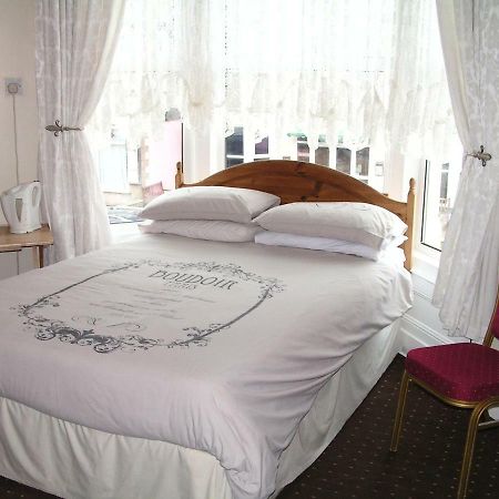Hotel Sunny Ives à Blackpool Extérieur photo